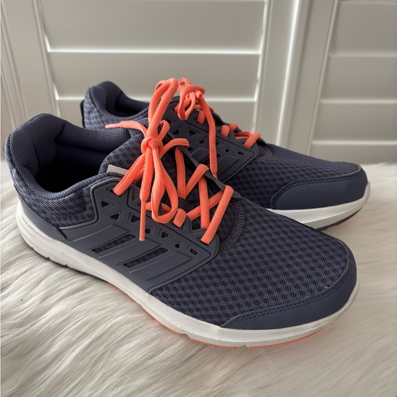 Adidas women’s Athletic Shoes in Navy and Coral
Laces - Picture 1 of 12